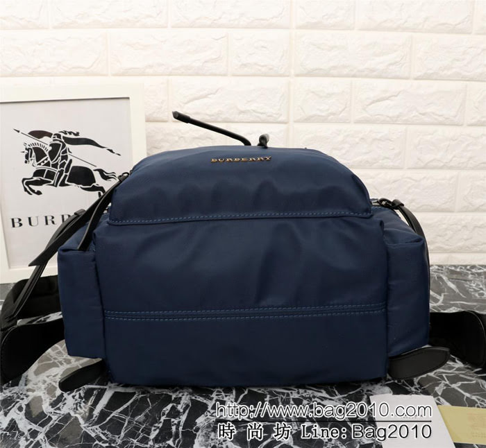 BURBERRY巴寶莉 The Rucksack 男士中號軍旅背包 防雨功能 4791  Bhq1300